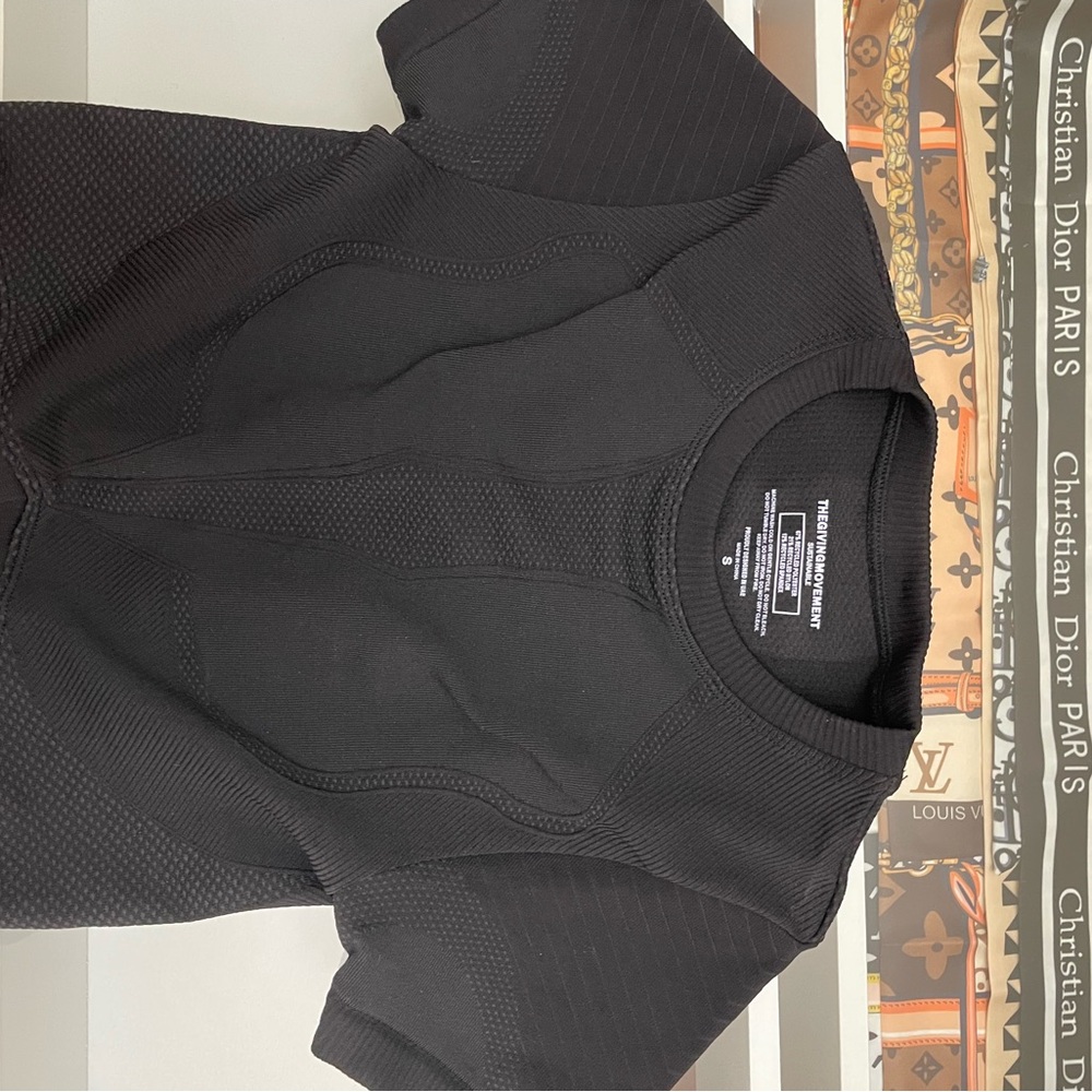 Black Short Sleeve Tee